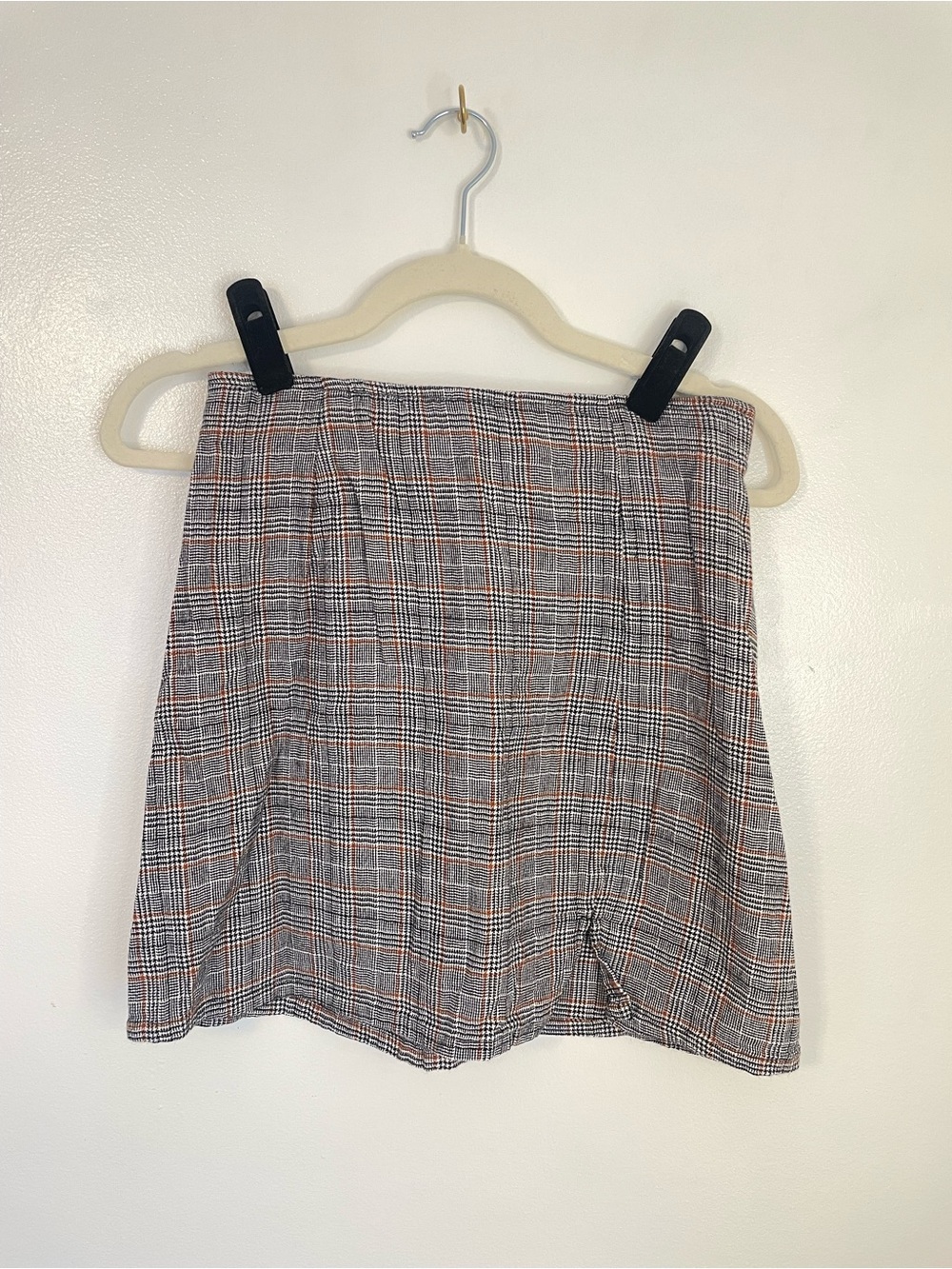 American Eagle mini skirt plaid with slit size small